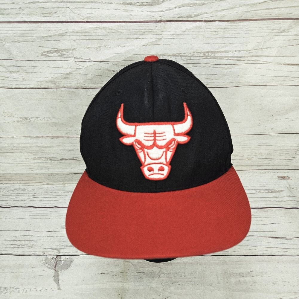 Mitchell & Ness Chicago Bulls Snapback Hat Cap Black & Red Bred Embroidered Bill